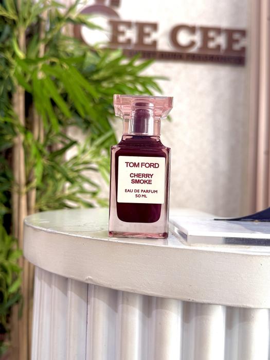 TOM FORD CHERRY SMOKE