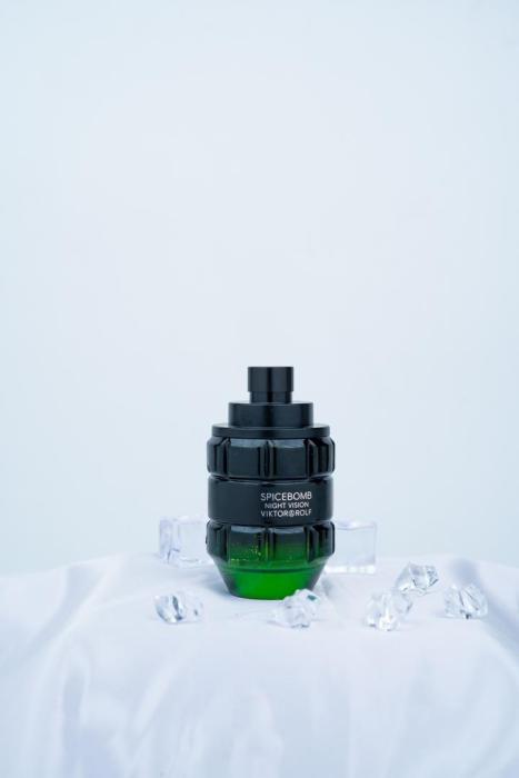 VICTOR & ROLF NIGHT VISION