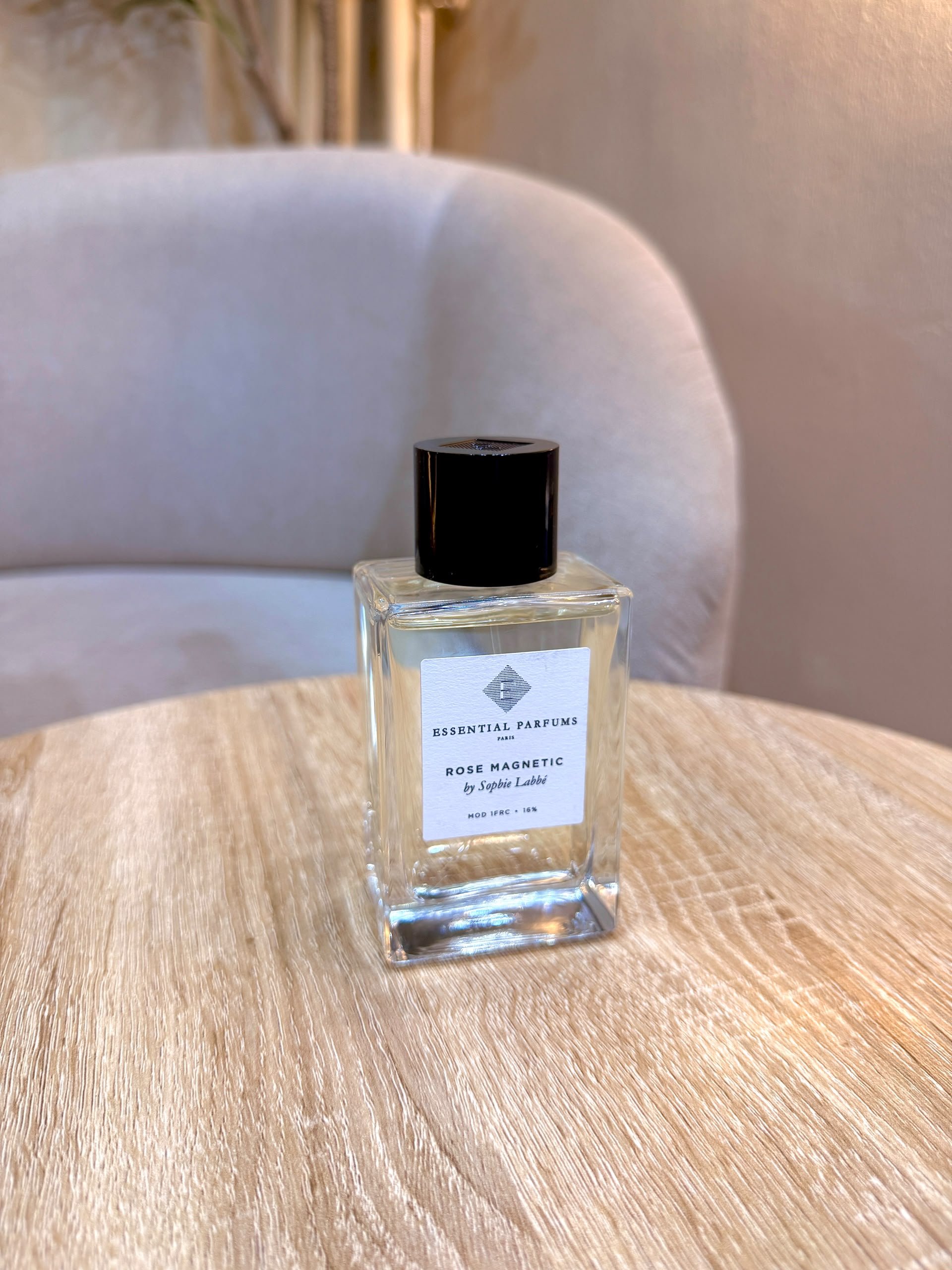 ESSENTIAL PARFUM ROSE MAGNETIC